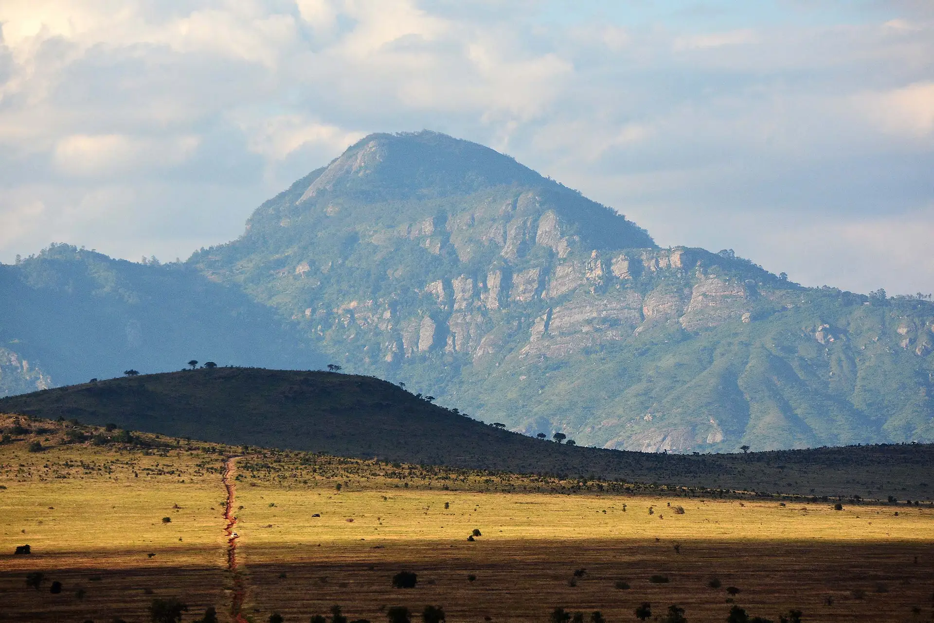 Tsavo West in Kenia met LAZY LION SAFARIS